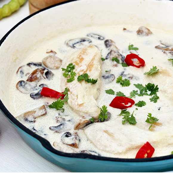 Piept de pui cu sos de ciuperci