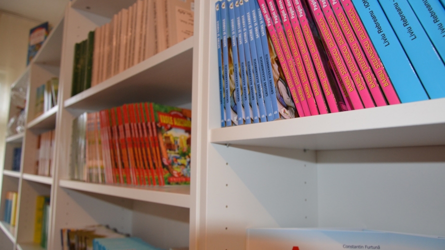 Biblioteca satului Ponorel, Muntii Apuseni