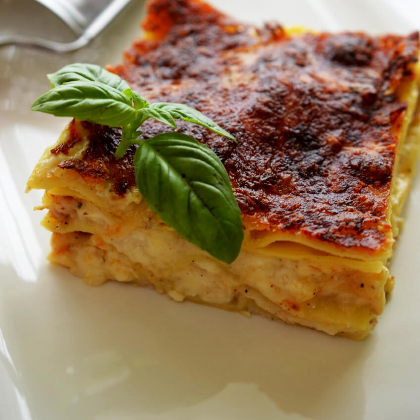 Lasagna de pui cu patru feluri de brânză