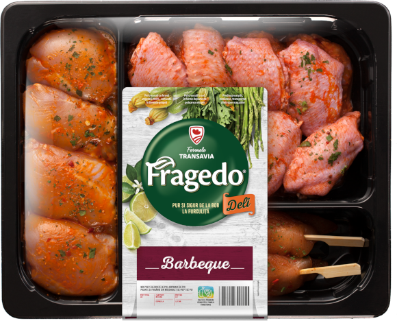 Fragedo Deli Barbeque: Mix pulpe dezosate de pui, aripioare de pui picante și frigărui din mușchiuleț de piept de pui