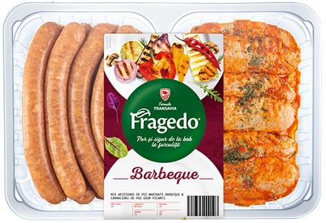 aripioare de pui marinate barbeque & cârnăciori de pui ușor picanți